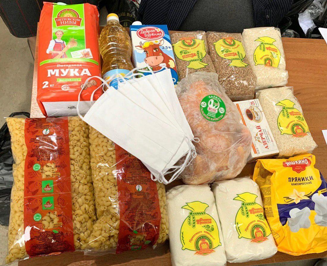 Порядка 2500 продуктовых наборов были доставлены жителям 38 городских общежитий