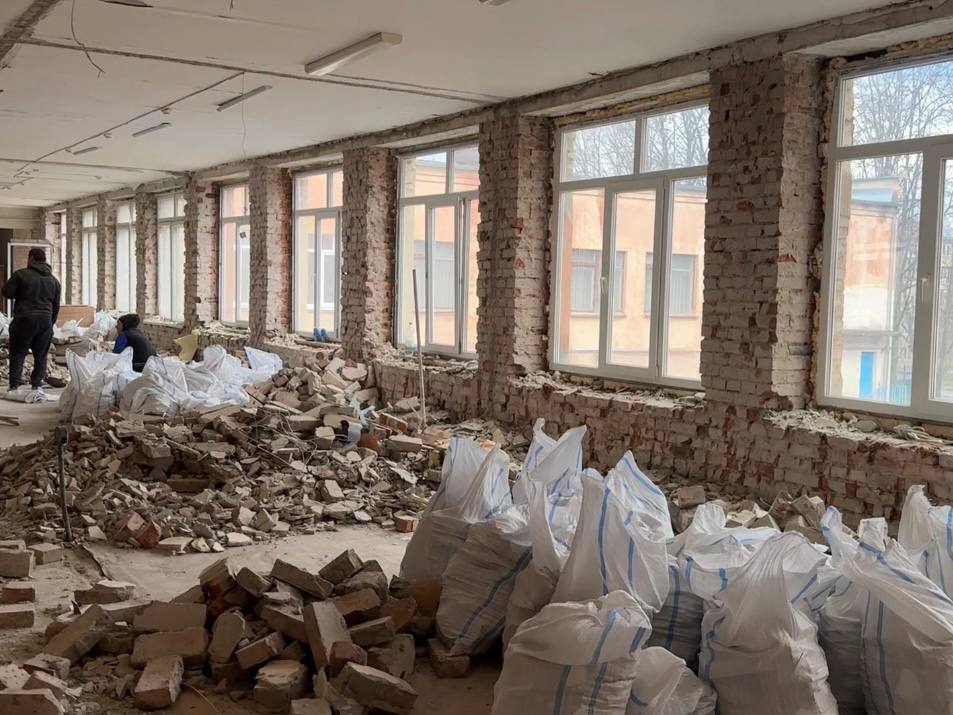 В Нальчике ведется капитальный ремонт основного корпуса 23 школы