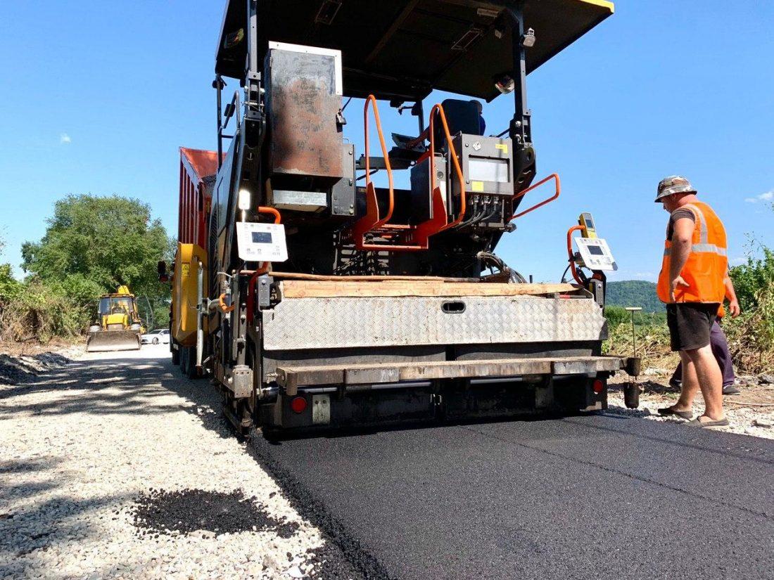 В Нальчике приступили к дорожным работам на ул. Центральной