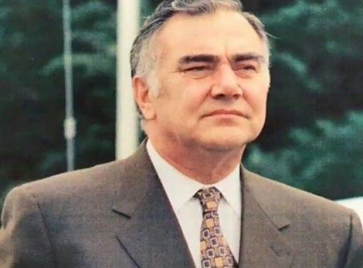 В день 79-летия со дня рождения первого президента КБР Валерия Кокова